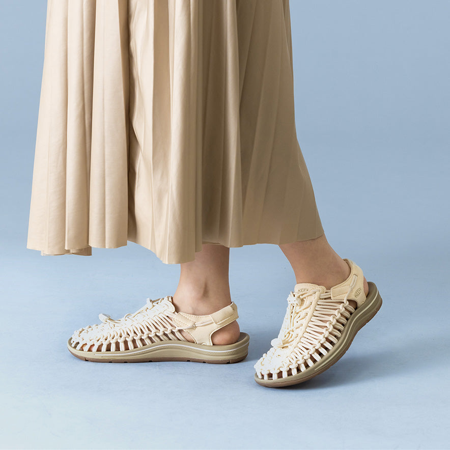 Women's UNEEK Sneaker | Lily Pad/Peach Fuzz - Image 9